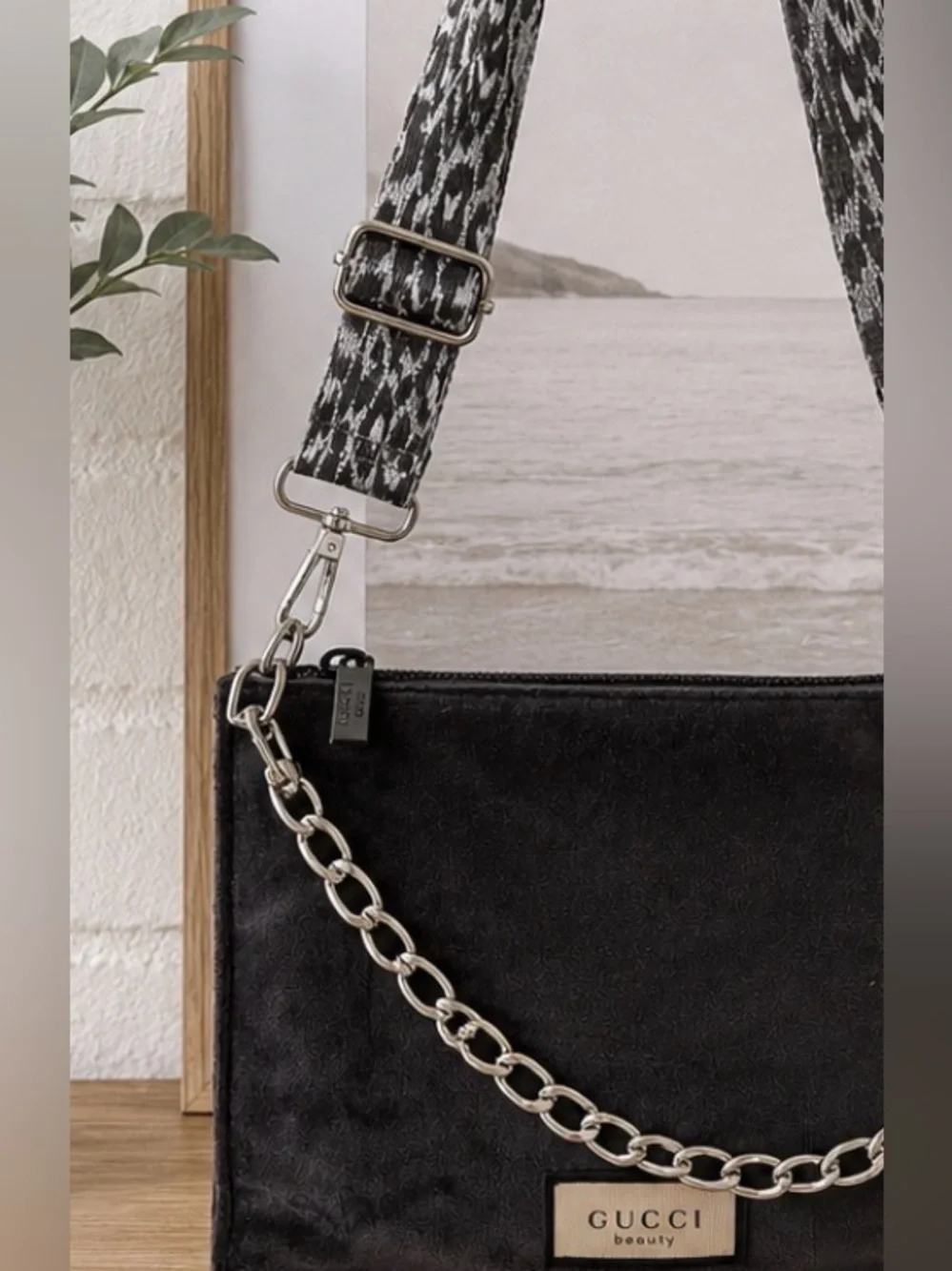Gucci Gray Velvet Cosmetic/Beauty Bag GWP item